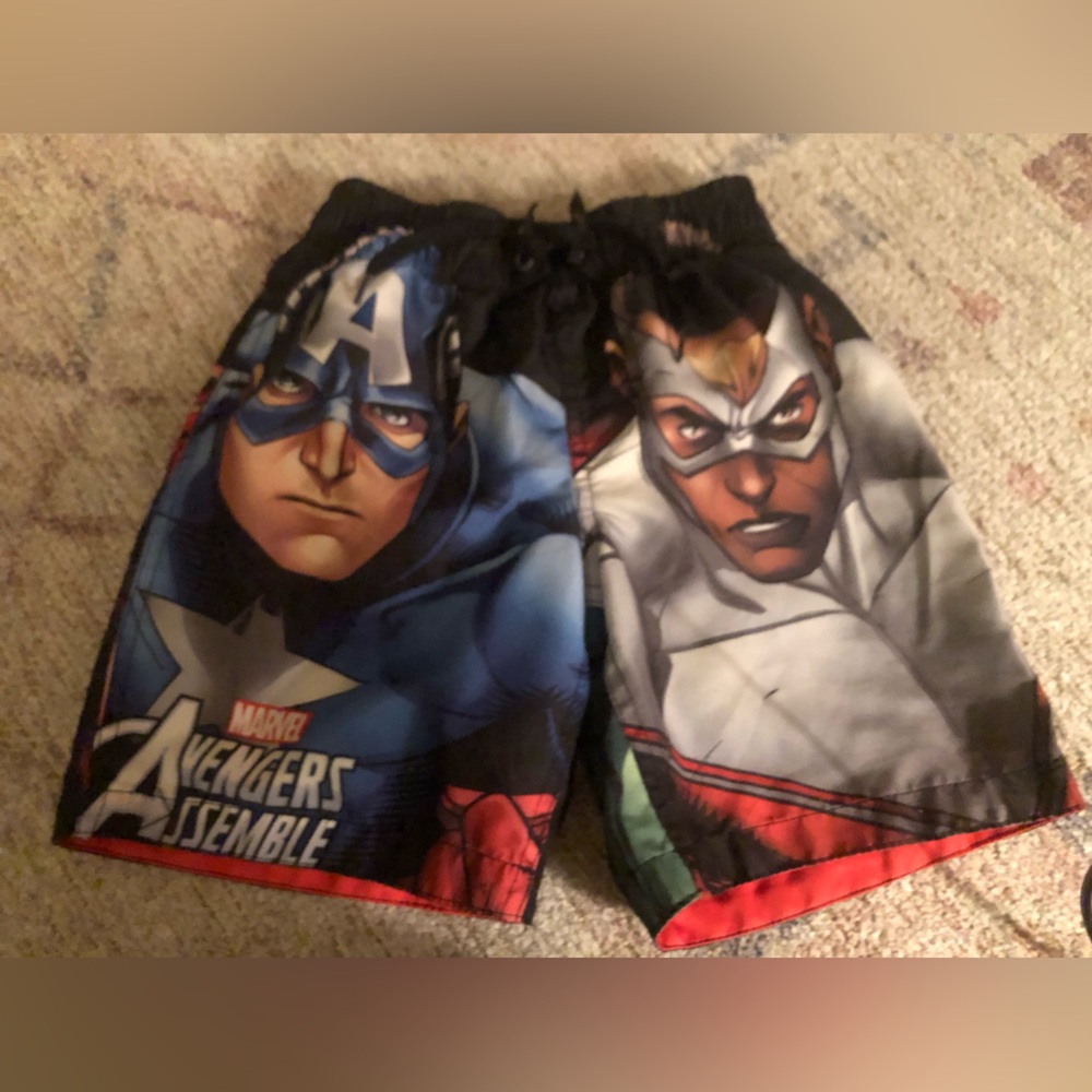 Marvel Under Armour Boys Swim Trunks Size 4
